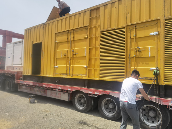 阿拉善除了负载情况和发动机维护，还有哪些因素会影响 200kw 柴油发电机的油耗？